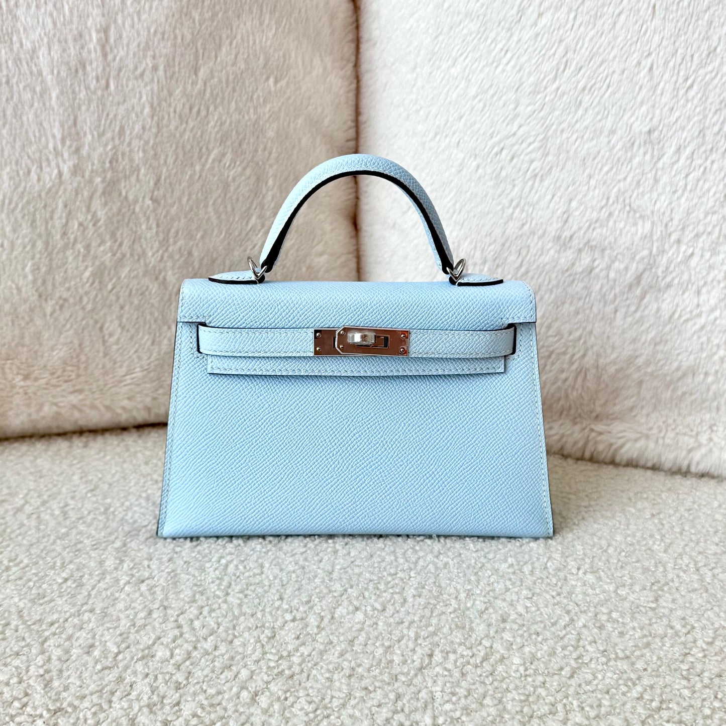 Hermès Mini Kelly 20 Sellier in Bleu Brume