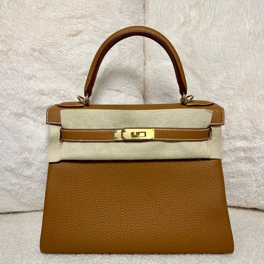 Hermès Kelly 28 Gold with Gold Hardware